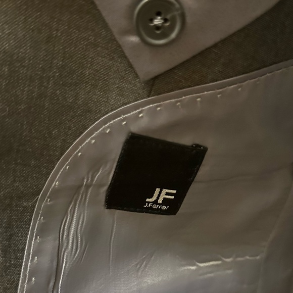 J Ferrar 36R suit jacket - Picture 3 of 3